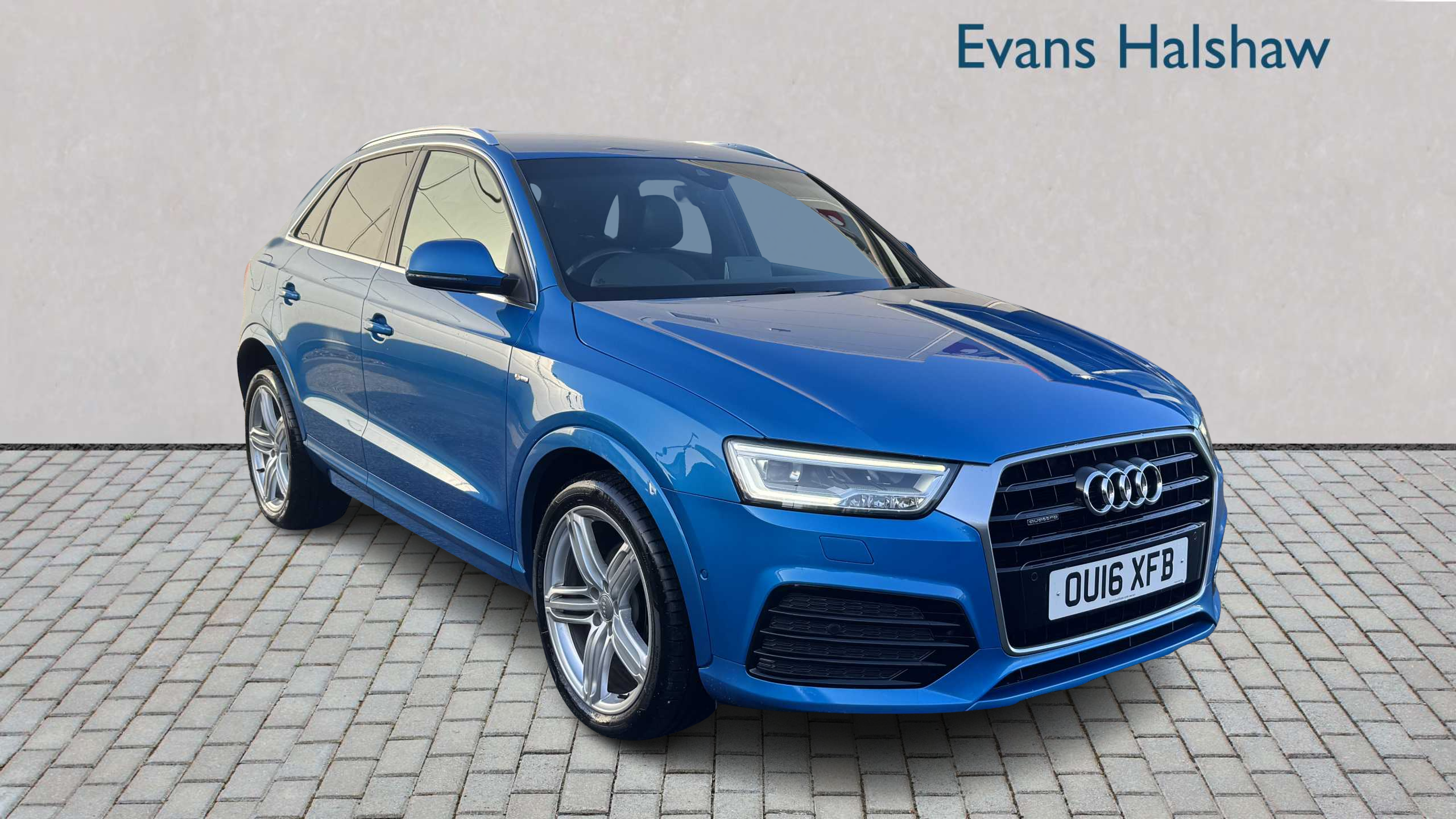 Main listing image - Audi Q3