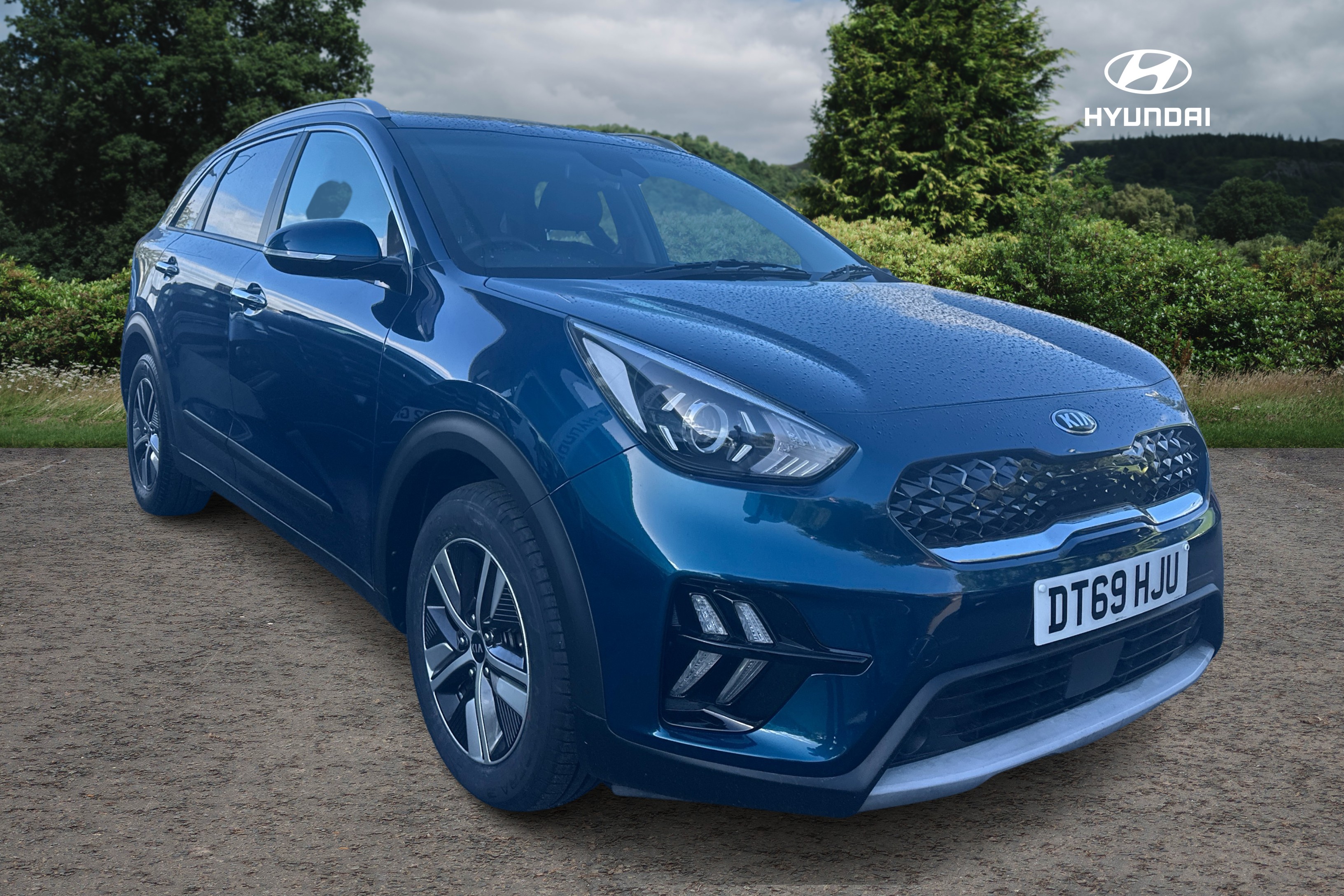 Main listing image - Kia Niro