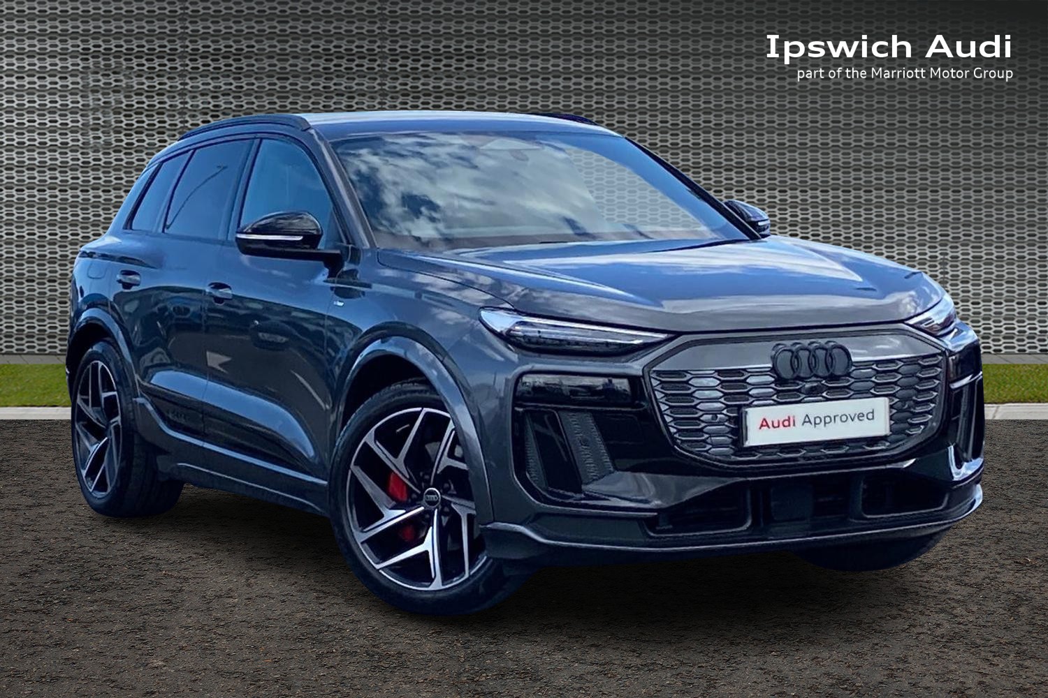 Main listing image - Audi Q6 e-tron