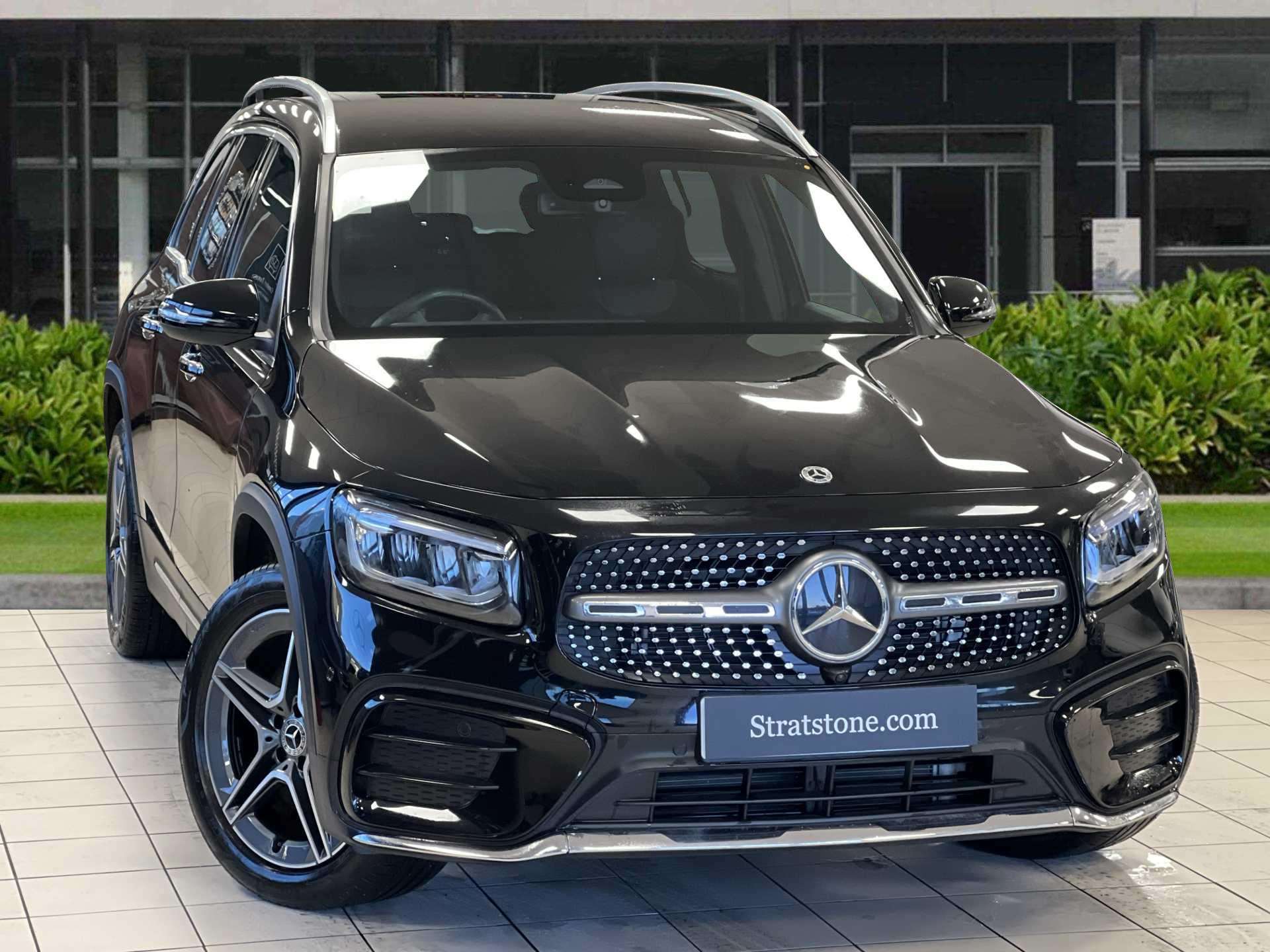 Main listing image - Mercedes-Benz GLB