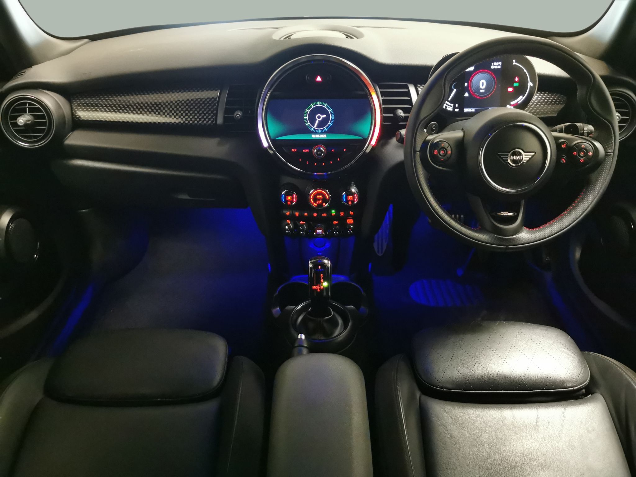 Main listing image - MINI Hatchback 5dr