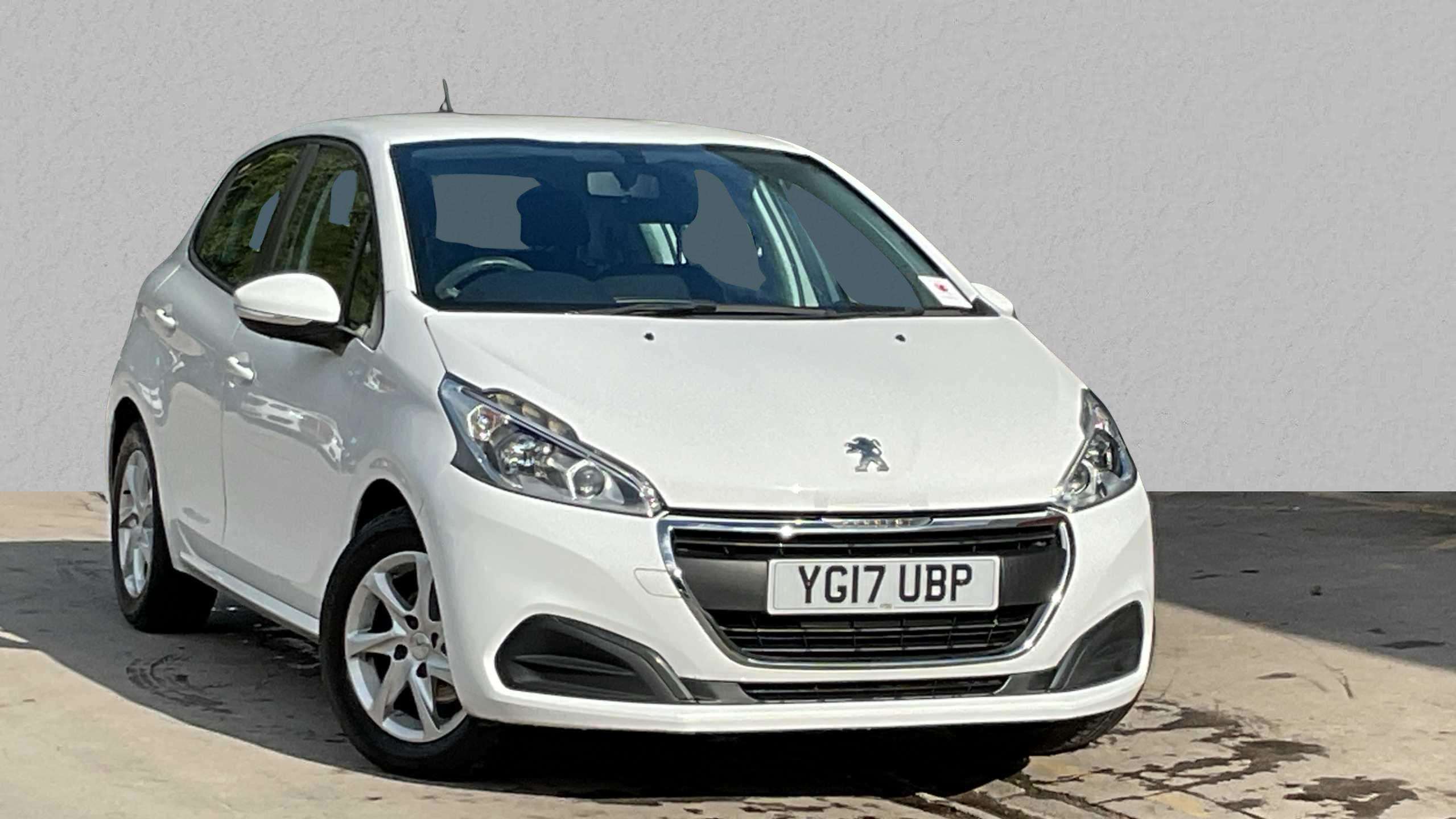 Main listing image - Peugeot 208