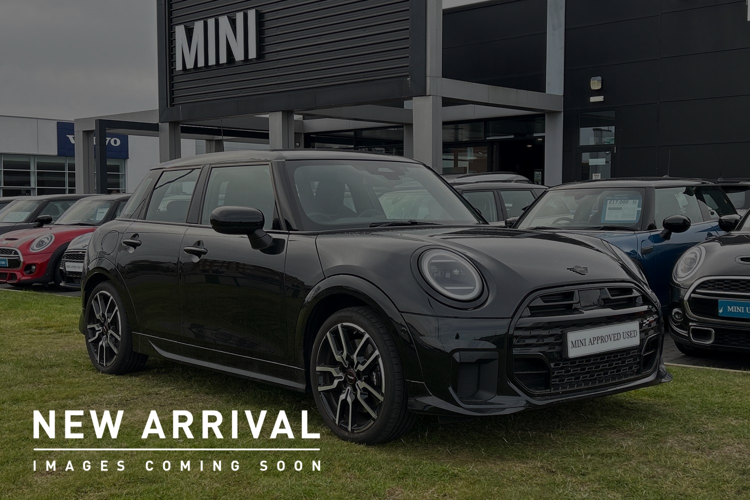Main listing image - MINI Hatchback 5dr