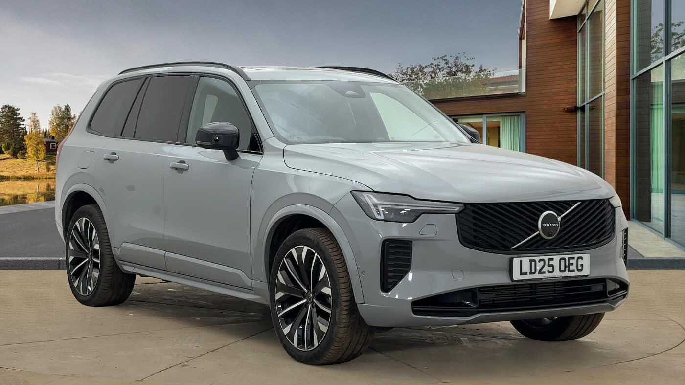 Main listing image - Volvo XC90