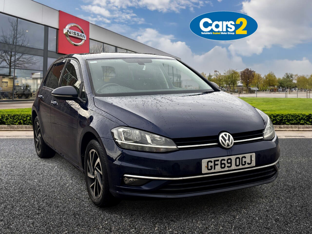 Main listing image - Volkswagen Golf