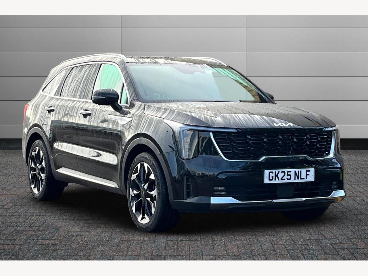 Main listing image - Kia Sorento