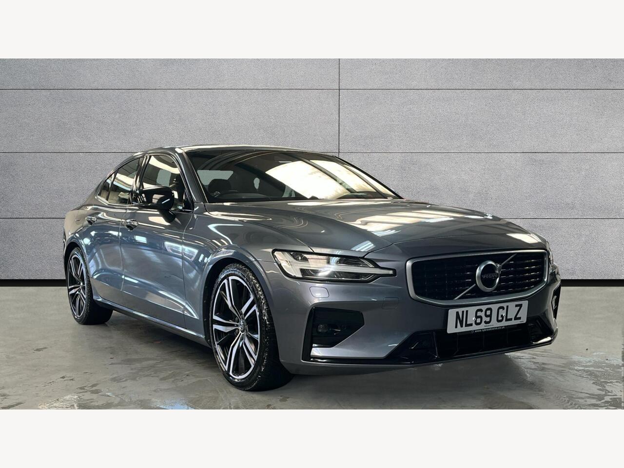 Main listing image - Volvo S60