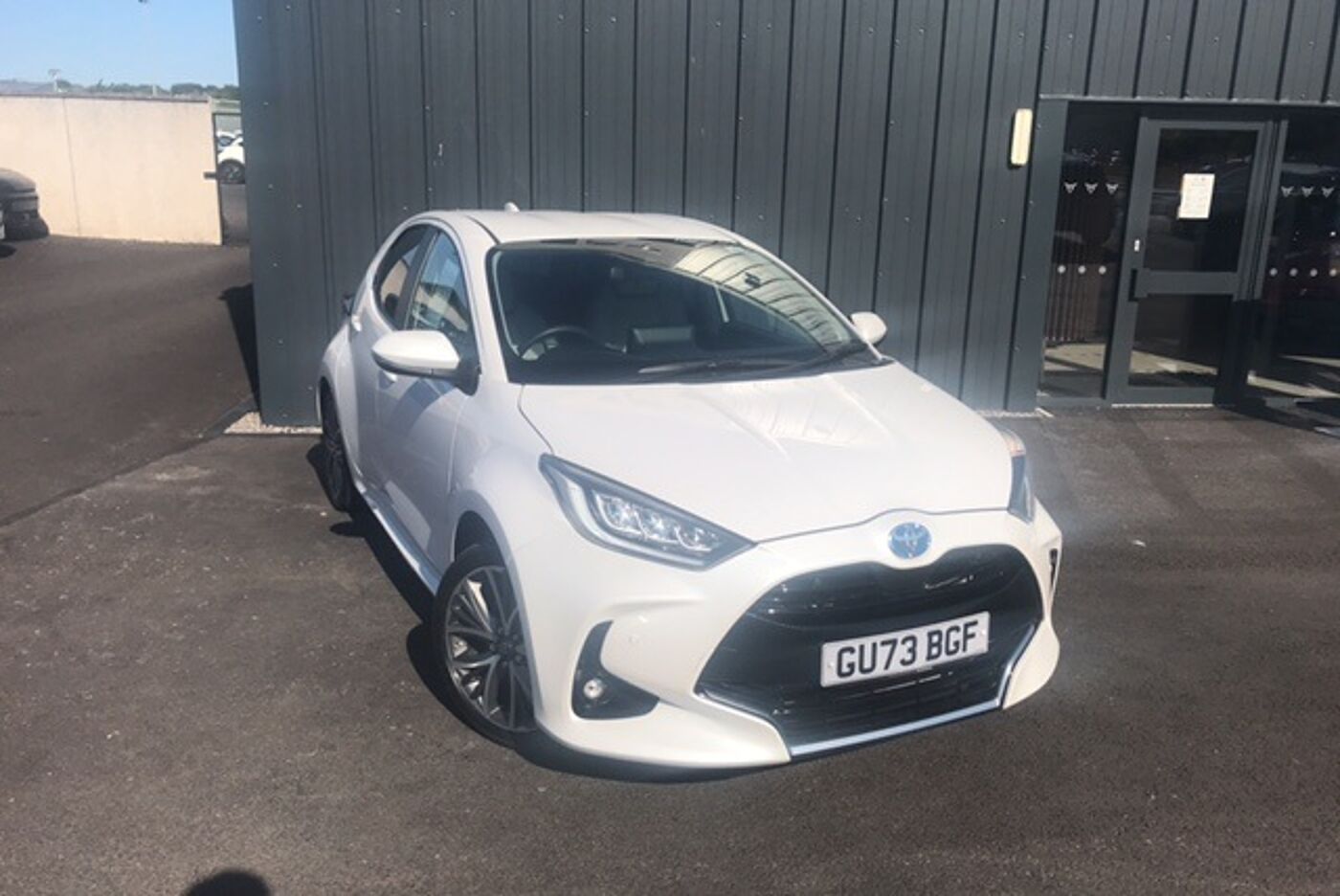 Main listing image - Toyota Yaris