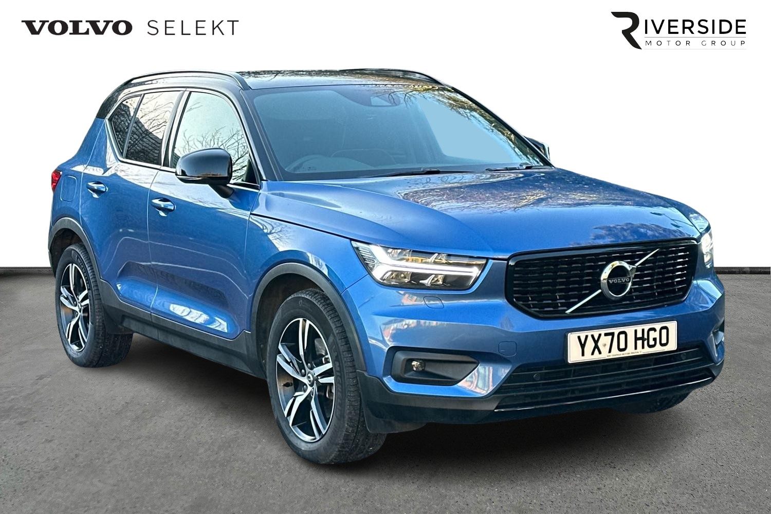 Main listing image - Volvo XC40