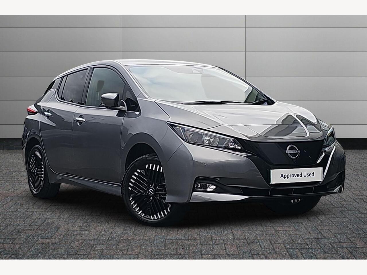 Main listing image - Nissan Leaf