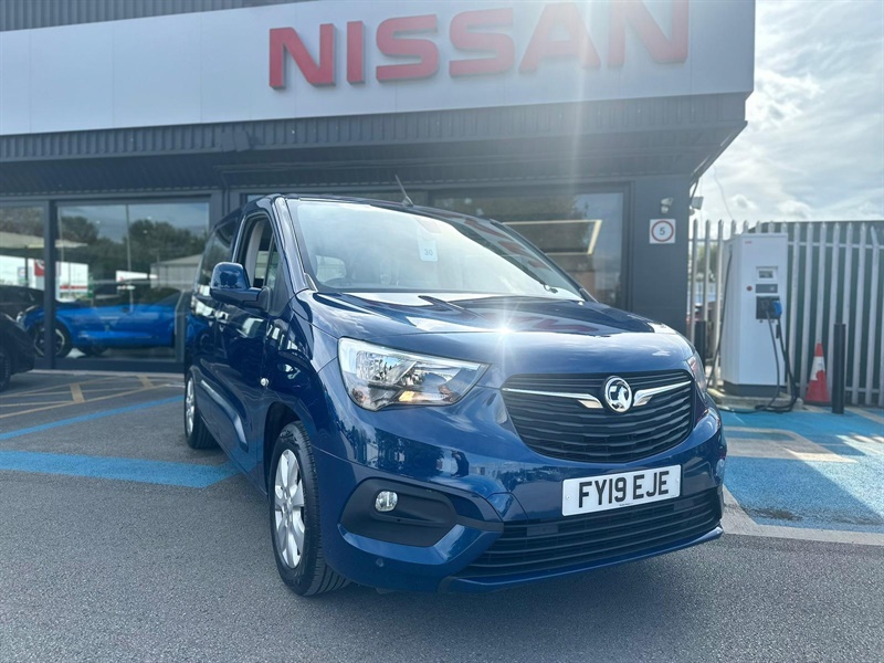 Main listing image - Vauxhall Combo Life