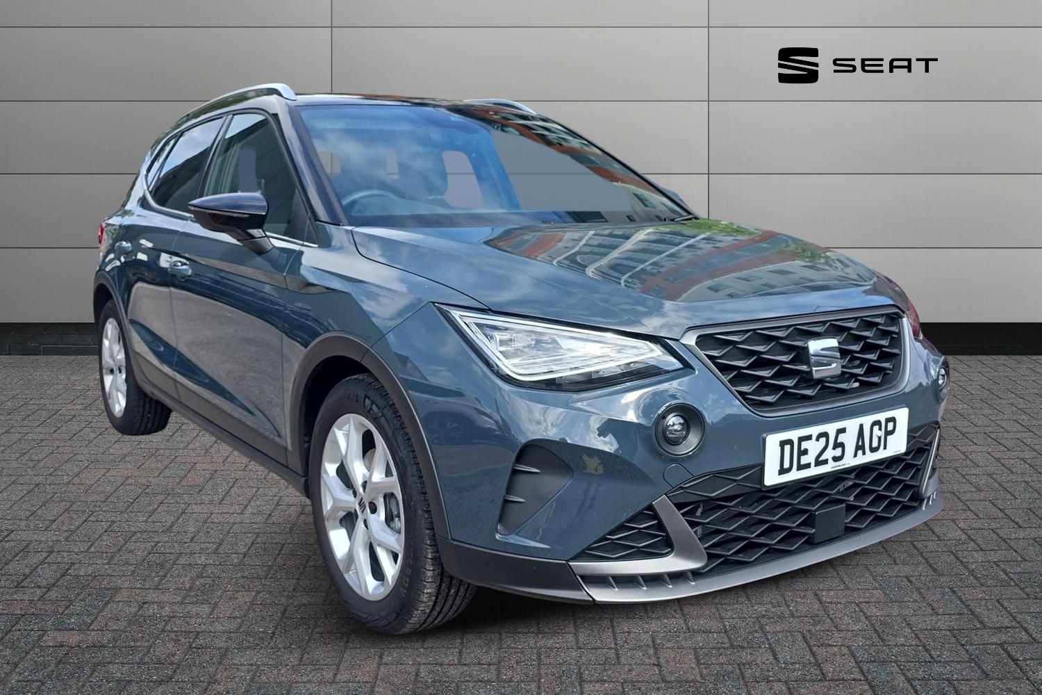 Main listing image - SEAT Arona