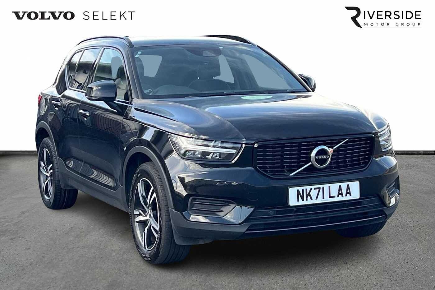 Main listing image - Volvo XC40
