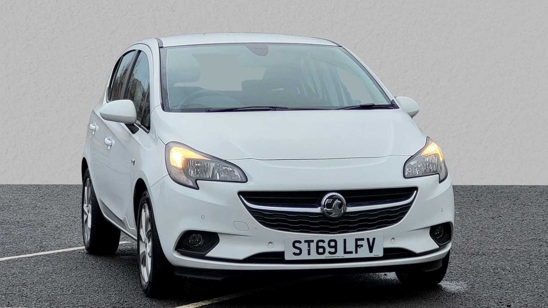 Main listing image - Vauxhall Corsa