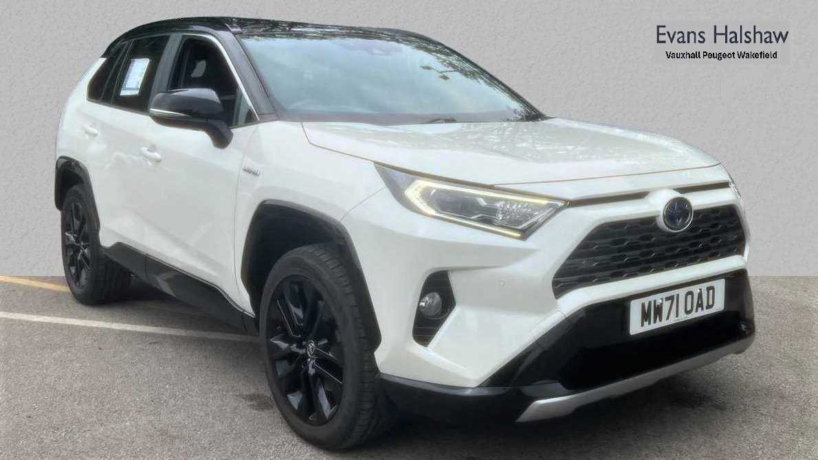 Main listing image - Toyota RAV4