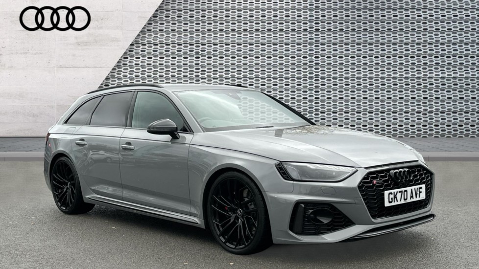 Main listing image - Audi RS4