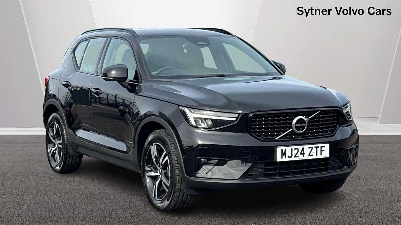 Main listing image - Volvo XC40