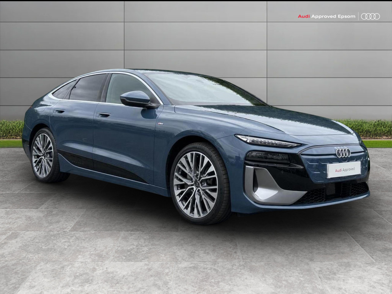 Main listing image - Audi A6
