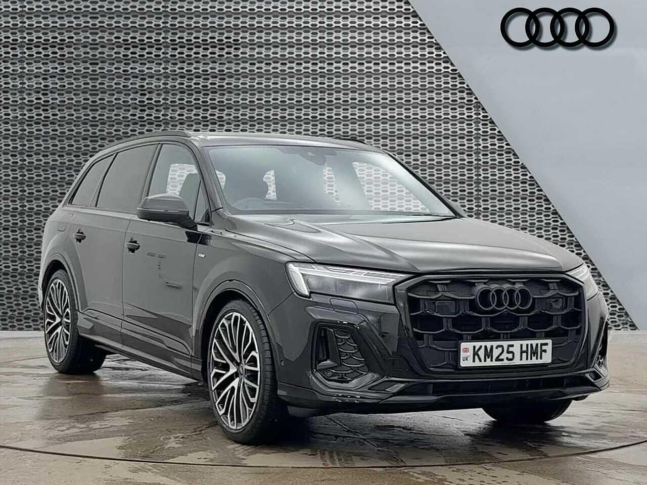 Main listing image - Audi Q7