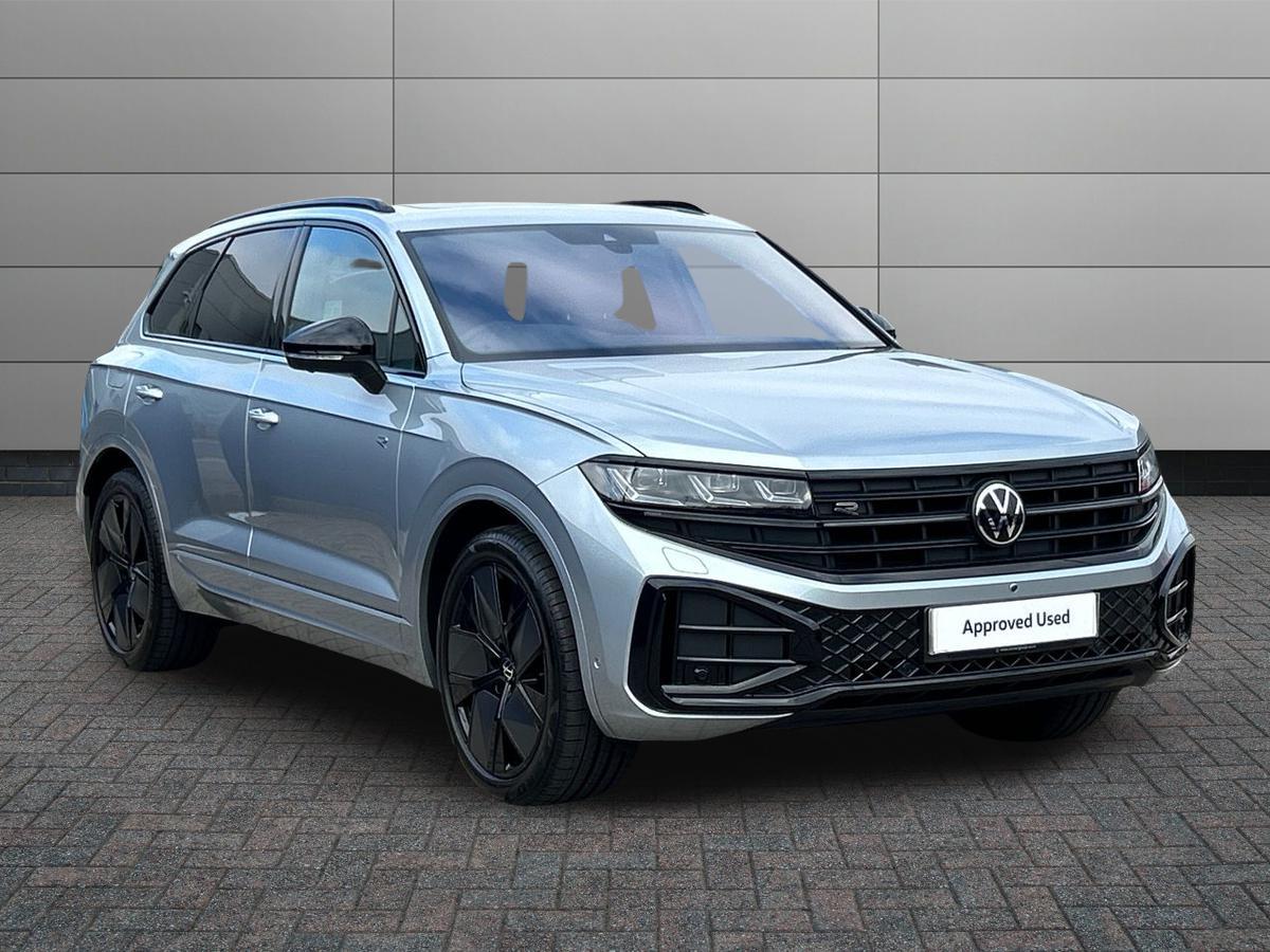 Main listing image - Volkswagen Touareg