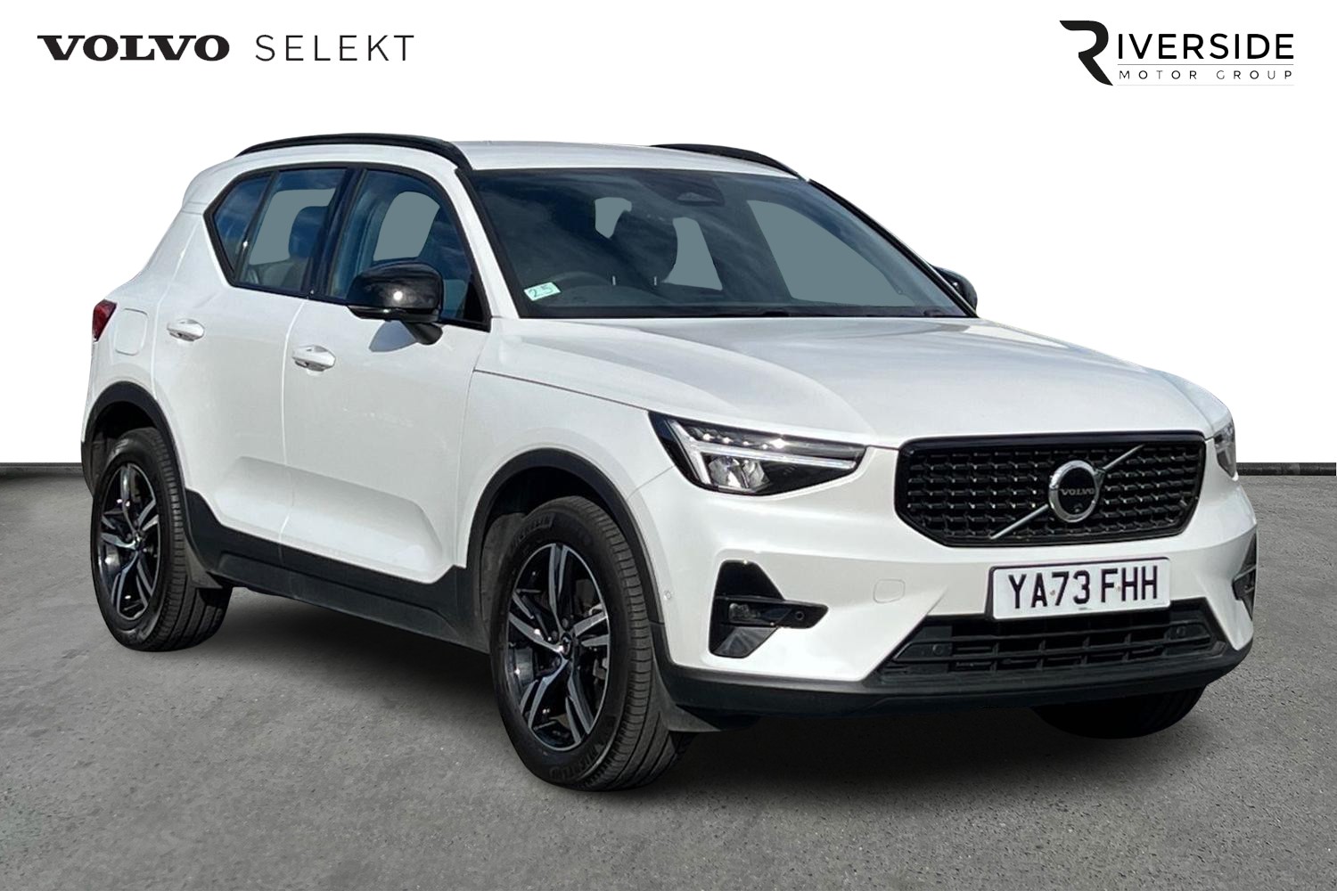Main listing image - Volvo XC40
