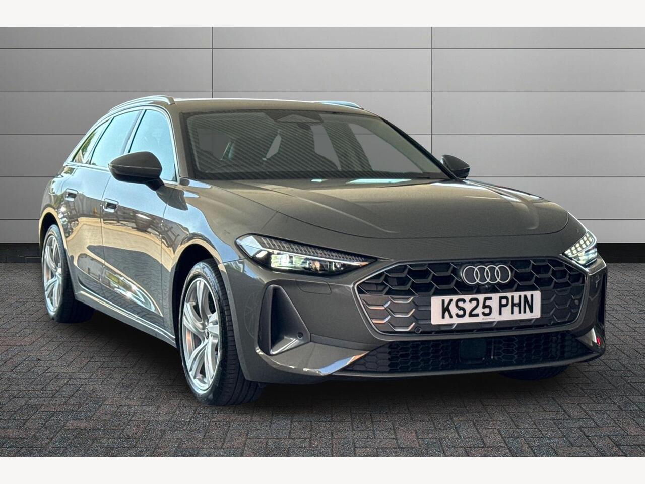 Main listing image - Audi A5