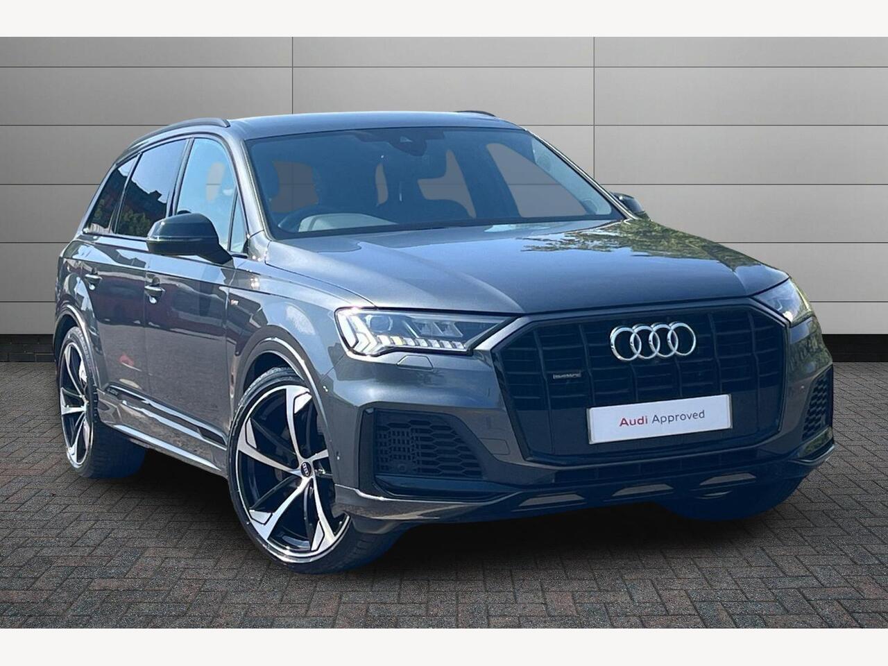 Main listing image - Audi Q7