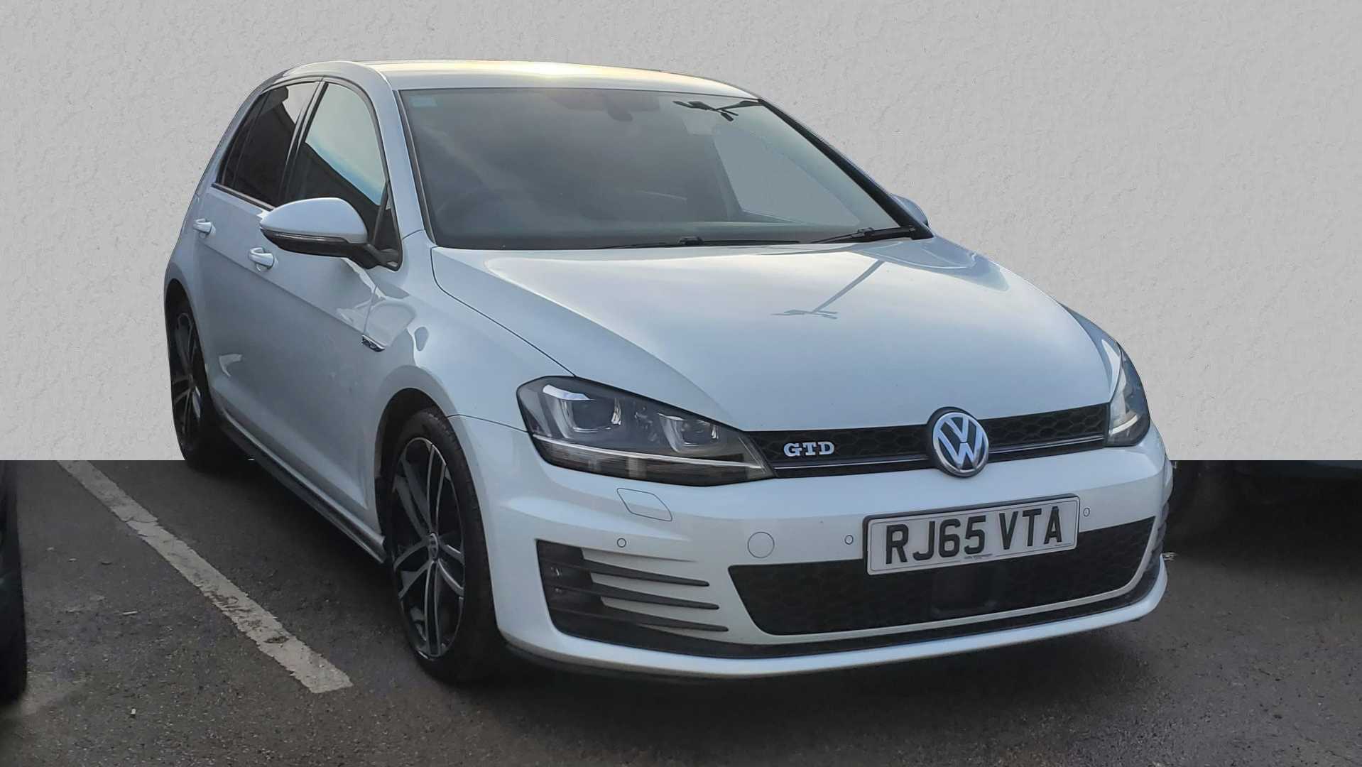 Main listing image - Volkswagen Golf