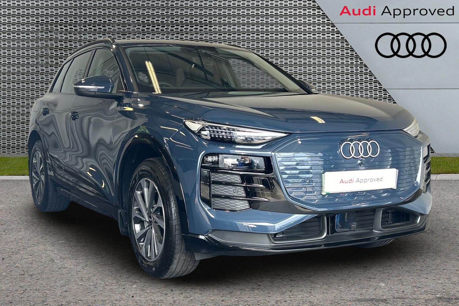 Main listing image - Audi Q6 e-tron