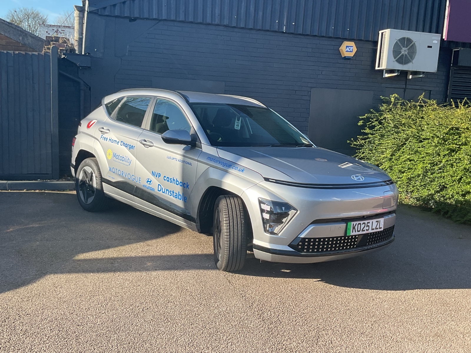 Main listing image - Hyundai Kona Electric