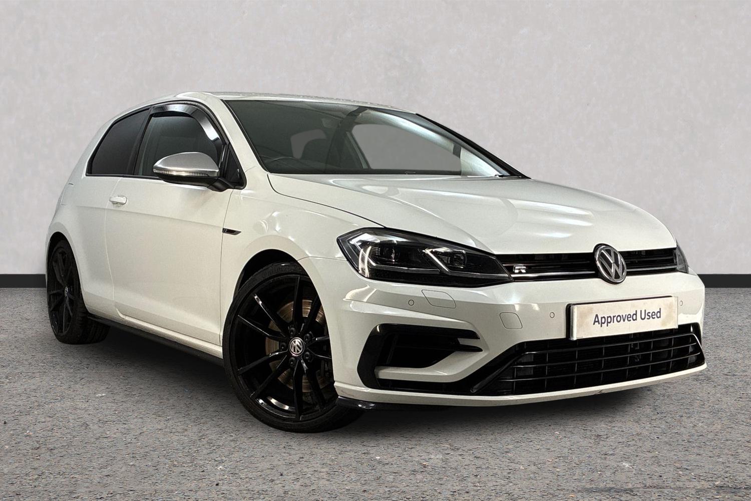 Main listing image - Volkswagen Golf