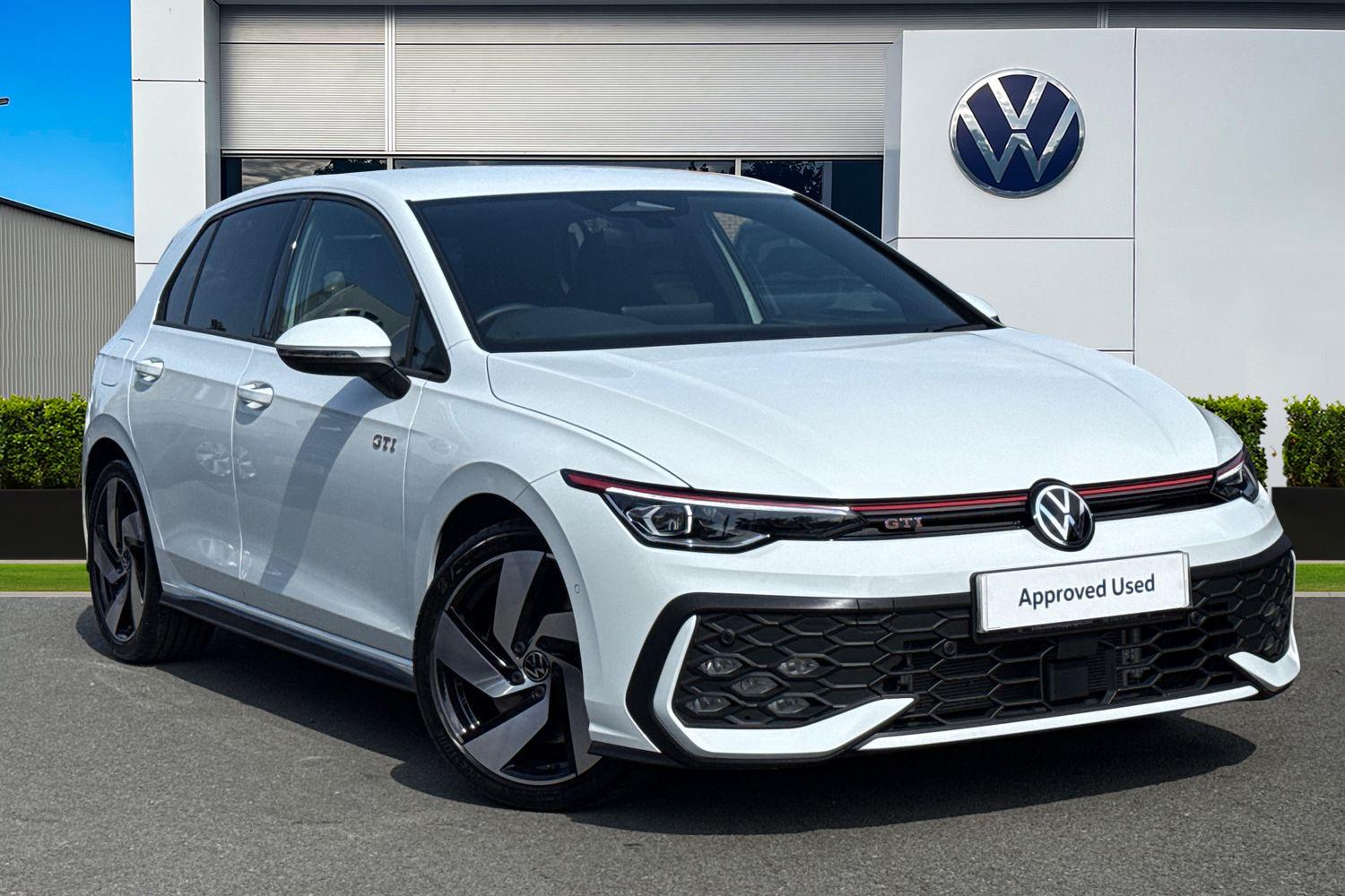 Main listing image - Volkswagen Golf