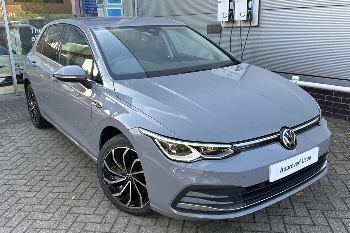 Main listing image - Volkswagen Golf