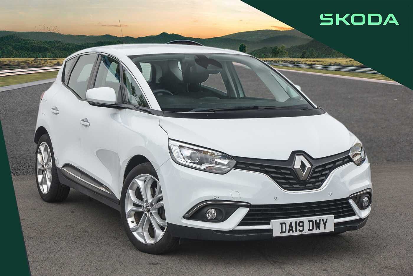 Main listing image - Renault Scenic