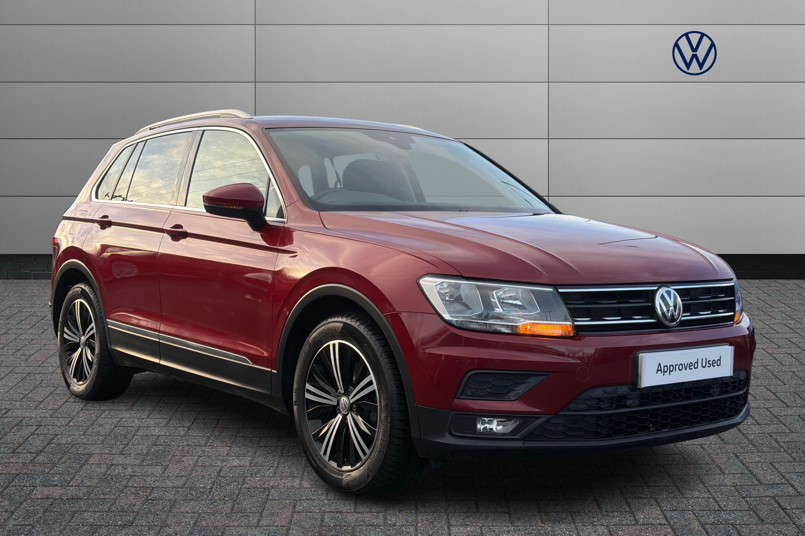 Main listing image - Volkswagen Tiguan