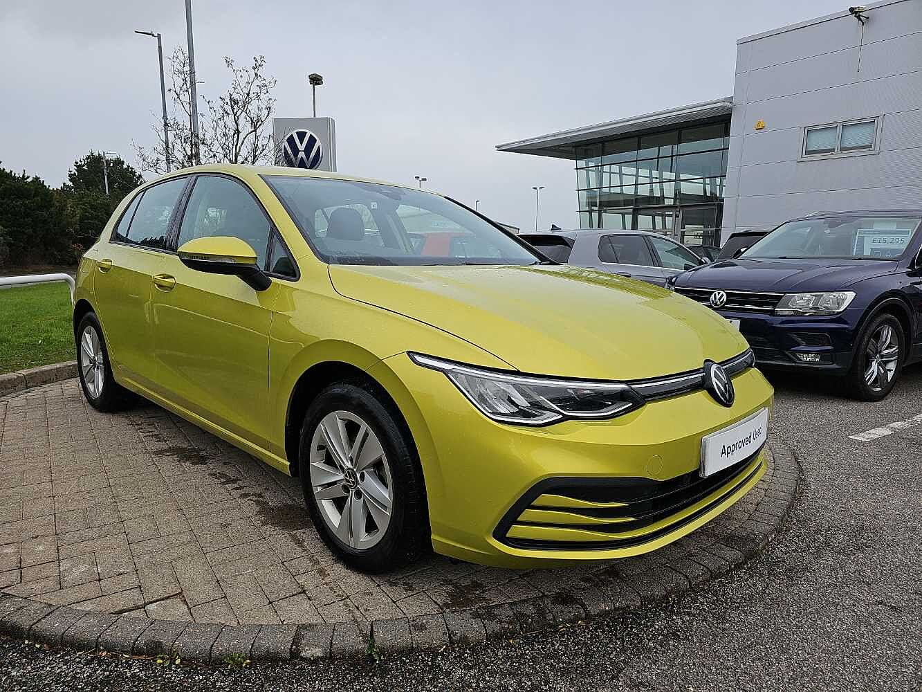 Main listing image - Volkswagen Golf