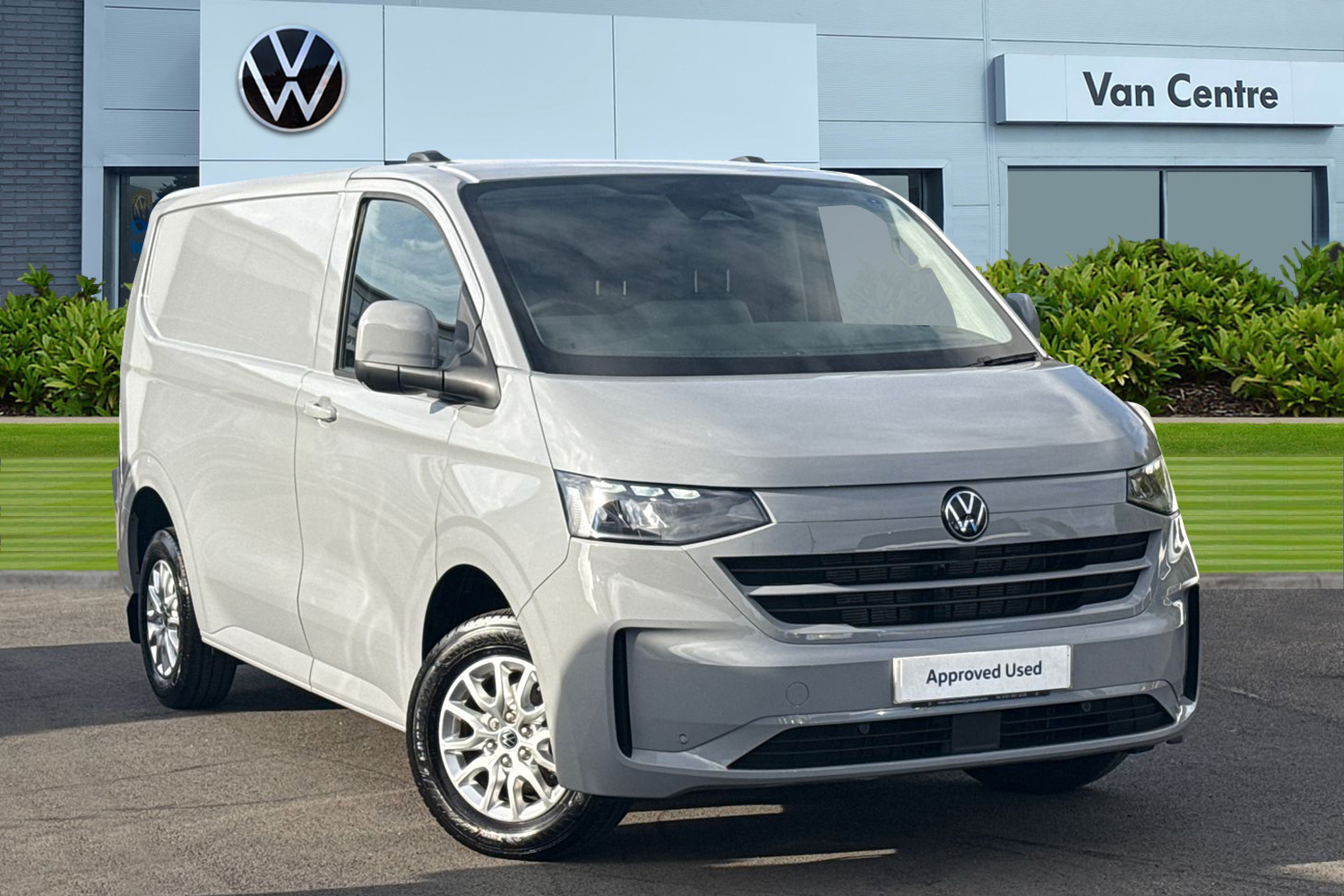 Main listing image - Volkswagen Transporter
