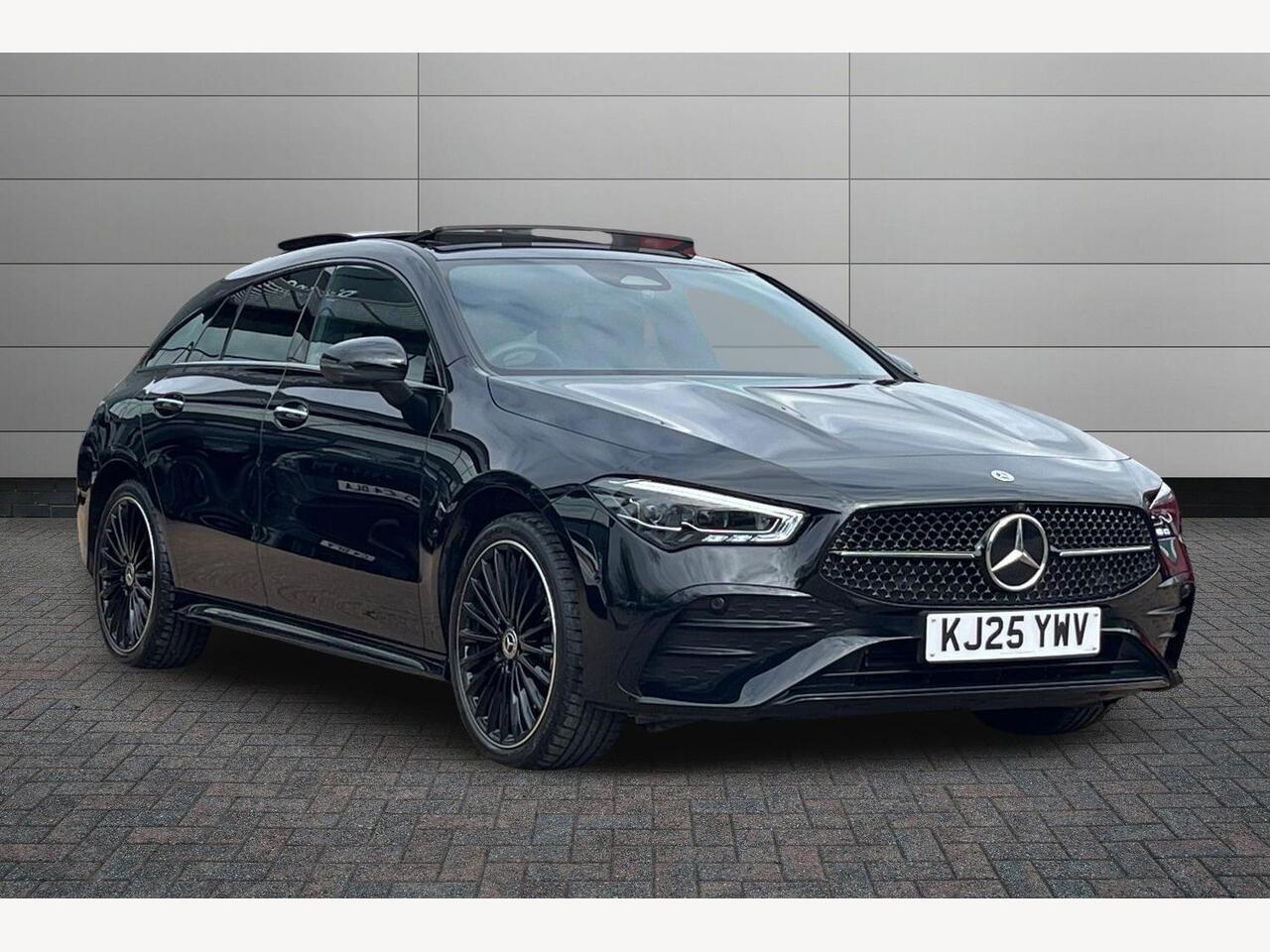 Main listing image - Mercedes-Benz CLA Shooting Brake