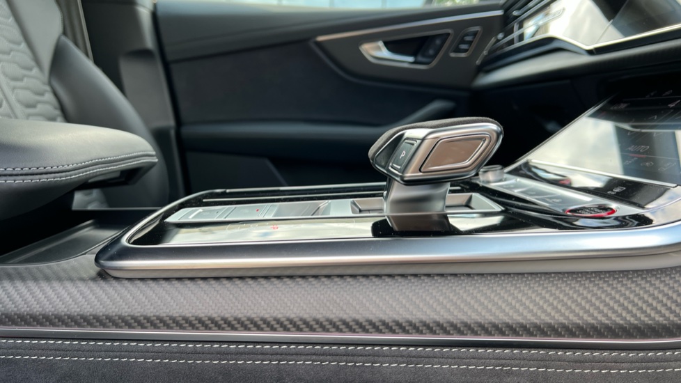 Main listing image - Audi RS Q8
