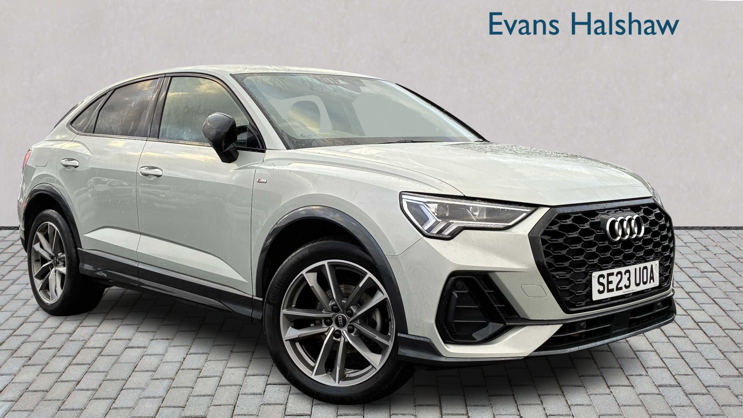 Main listing image - Audi Q3