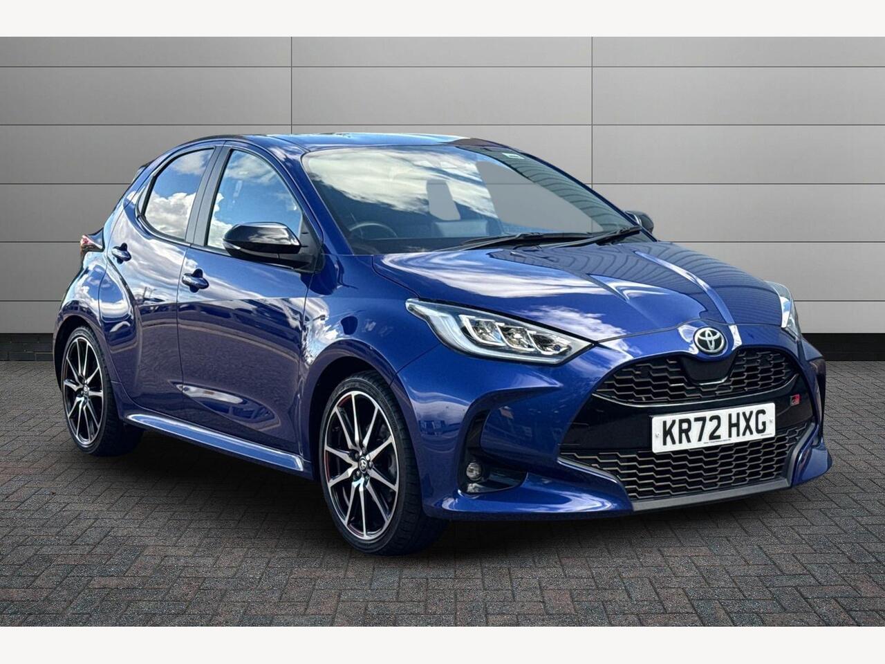 Main listing image - Toyota Yaris