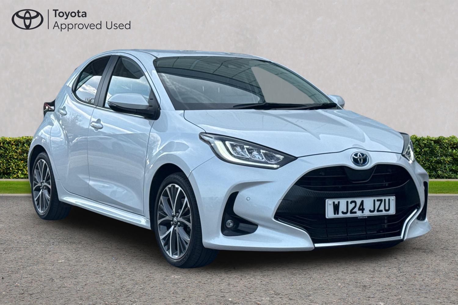 Main listing image - Toyota Yaris