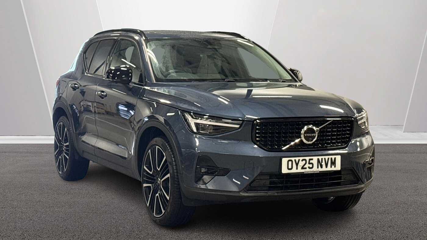 Main listing image - Volvo XC40