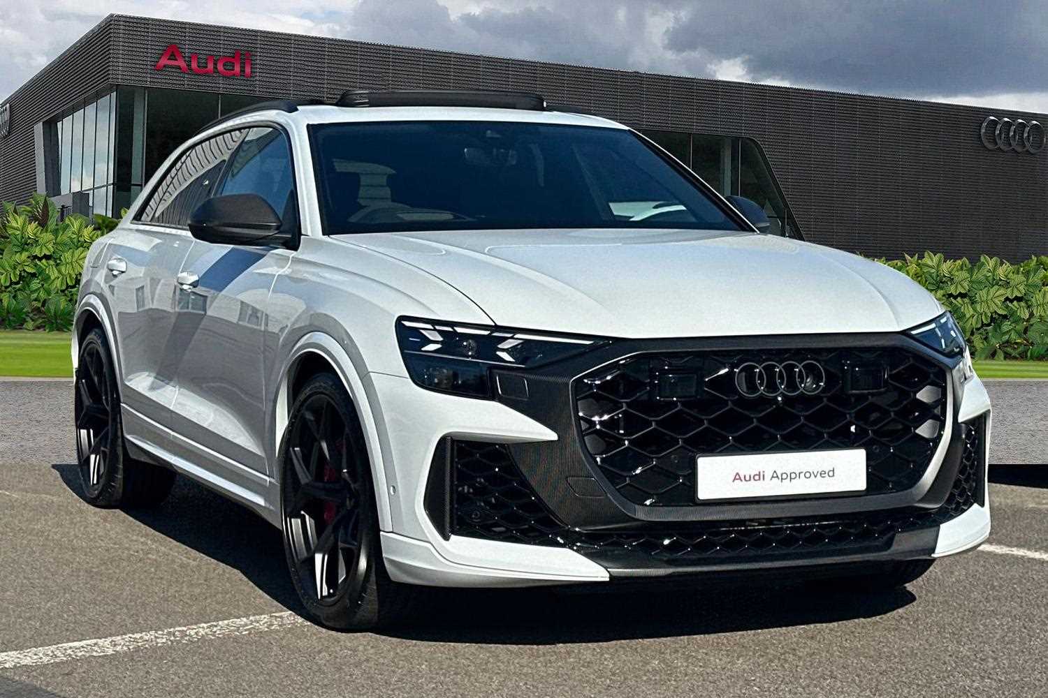 Main listing image - Audi RS Q8
