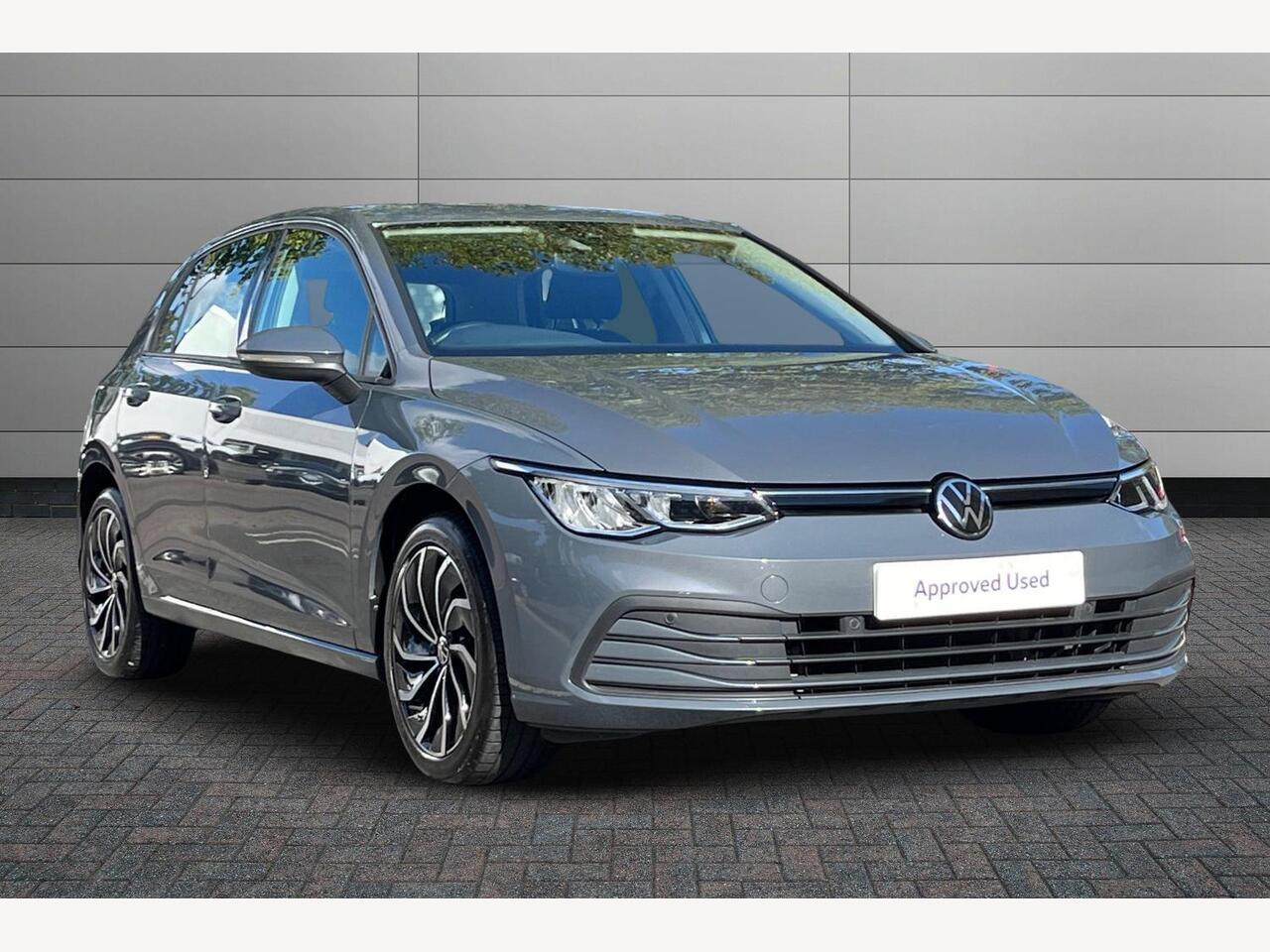 Main listing image - Volkswagen Golf