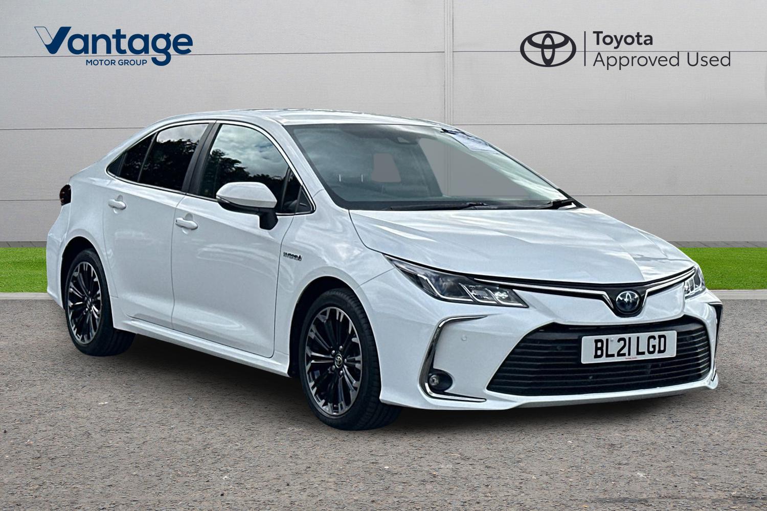 Main listing image - Toyota Corolla
