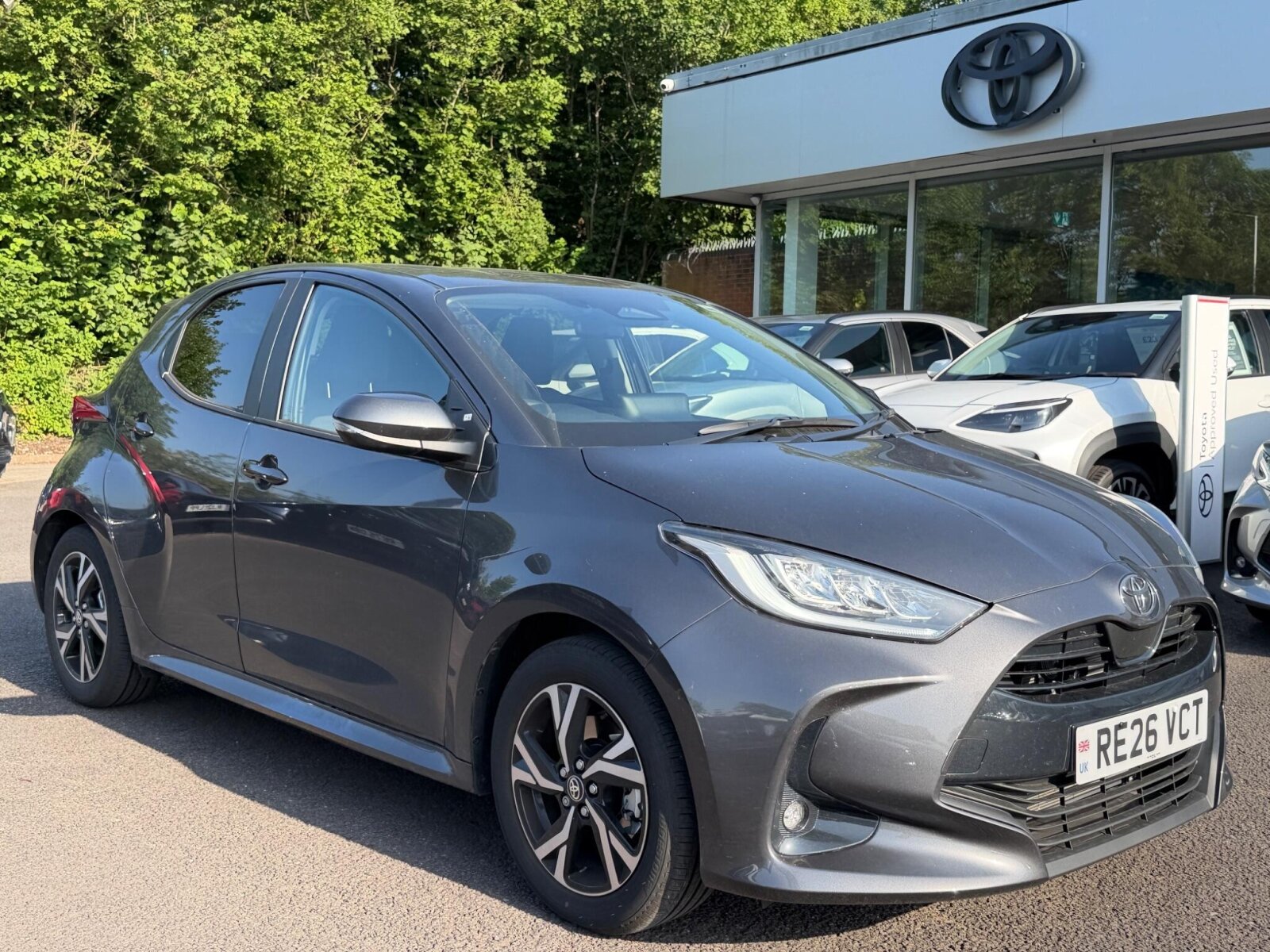 Main listing image - Toyota Yaris