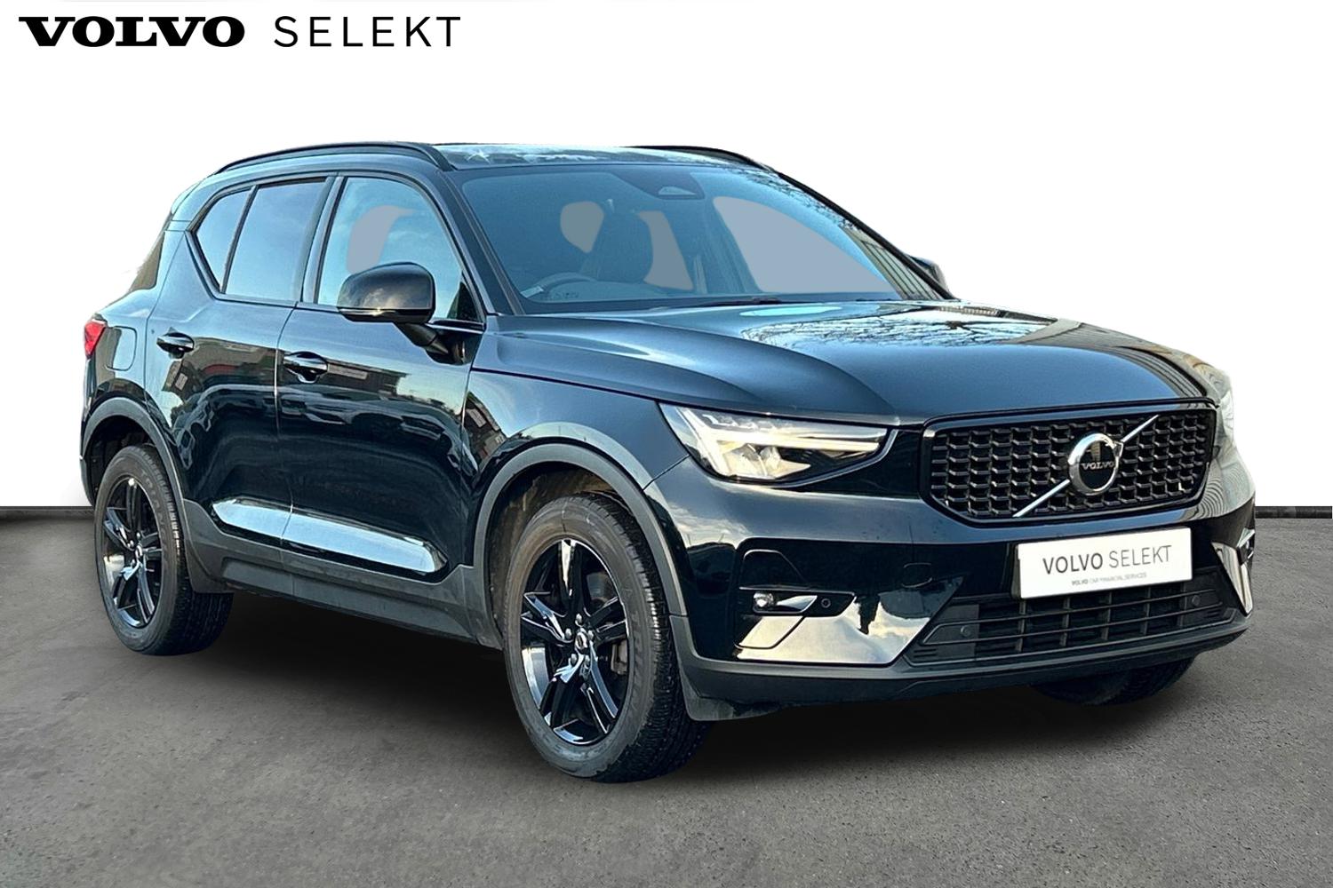 Main listing image - Volvo XC40