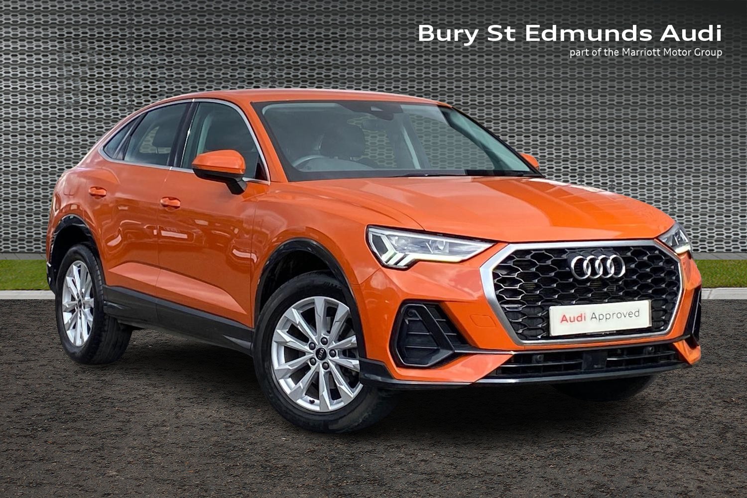 Main listing image - Audi Q3