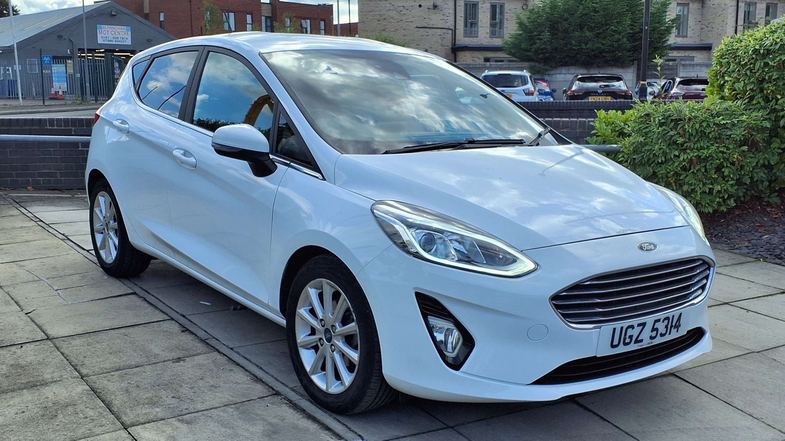 Main listing image - Ford Fiesta